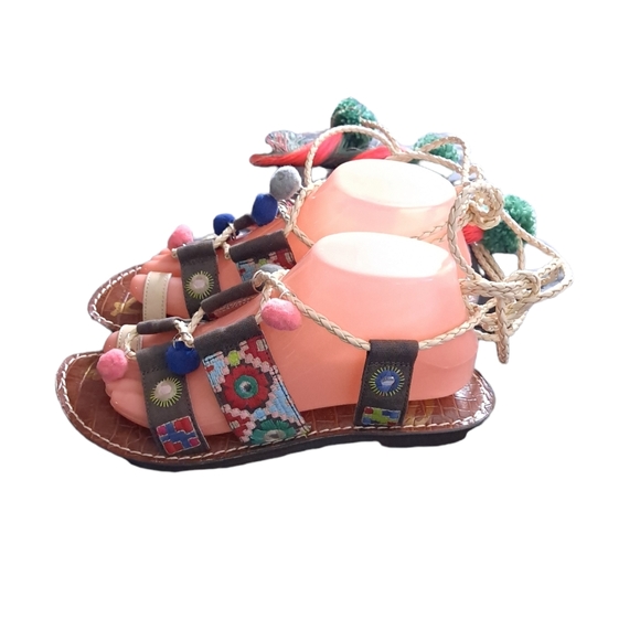 Sam Edelman Gretchen mixed color Gladiator Tassel Ethnic Sandals Size 8.5 - Picture 3 of 7